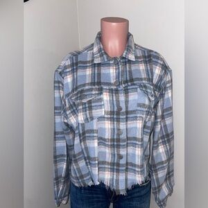Altar'd State Cropped Rough Edge Flannel Plaid Shirt Jacket Size M